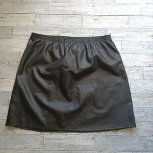 IZ Byer California Black Mini Skirt Vintage